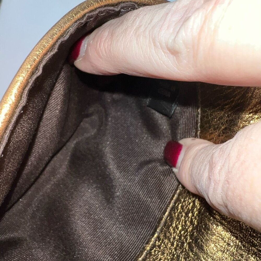 COACH‎ SPECIAL EDITION Fall 2004 Leather Signature Wristlet Bronze Buckle - Picture 10 of 12